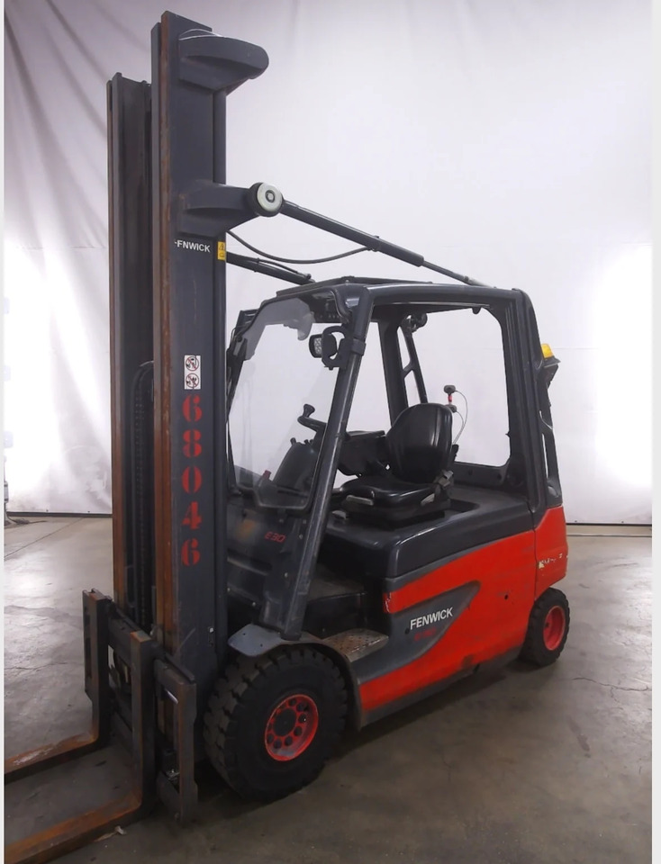 Linde E30L-01 - Электропогрузчик: фото 1 Linde E30L-01 - Электропогрузчик: фото 1