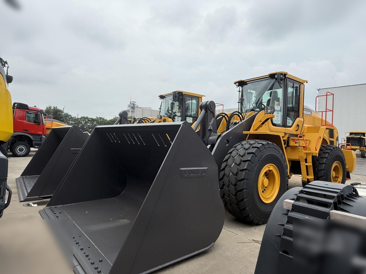 2025 VOLVO L180H - Колёсный погрузчик: фото 1 2025 VOLVO L180H - Колёсный погрузчик: фото 1