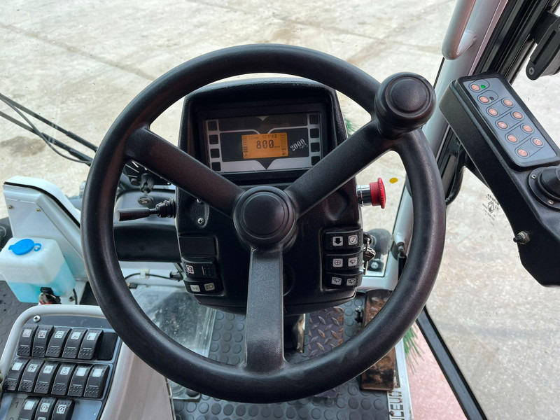 Подметально-уборочная машина Dulevo 2000 SKY FIRST REGISTRATION 09.2015: фото 16