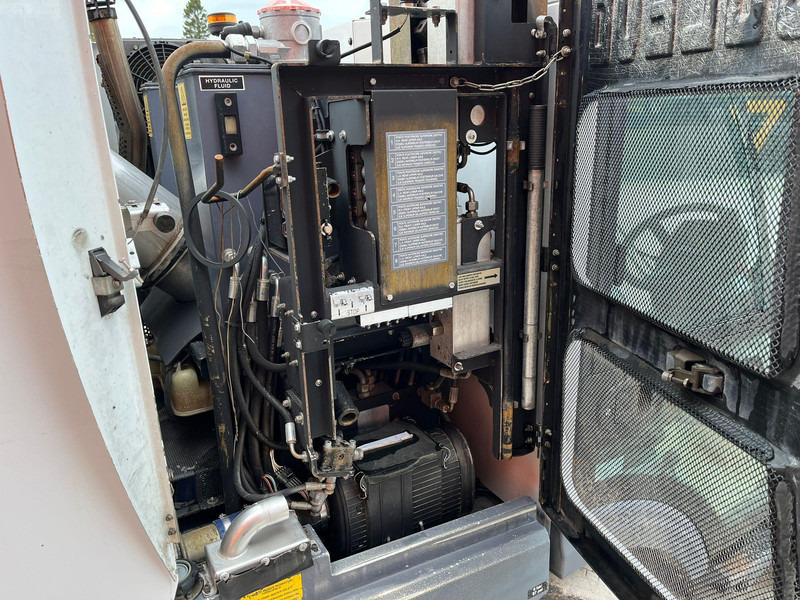 Подметально-уборочная машина Dulevo 2000 SKY FIRST REGISTRATION 09.2015: фото 13