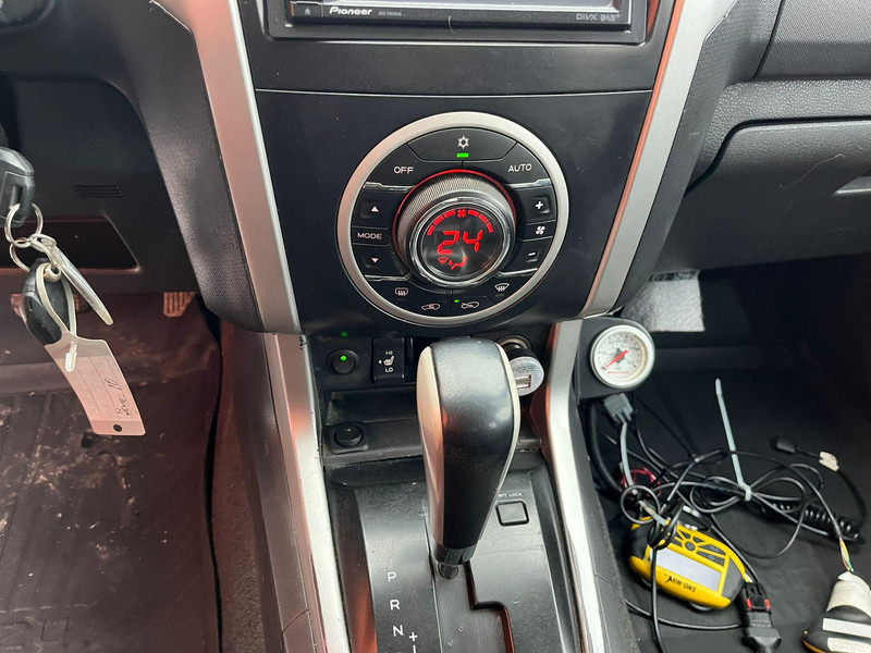 Пикап Isuzu D-max 4x4 SNOW PLOW & SPREADER: фото 19