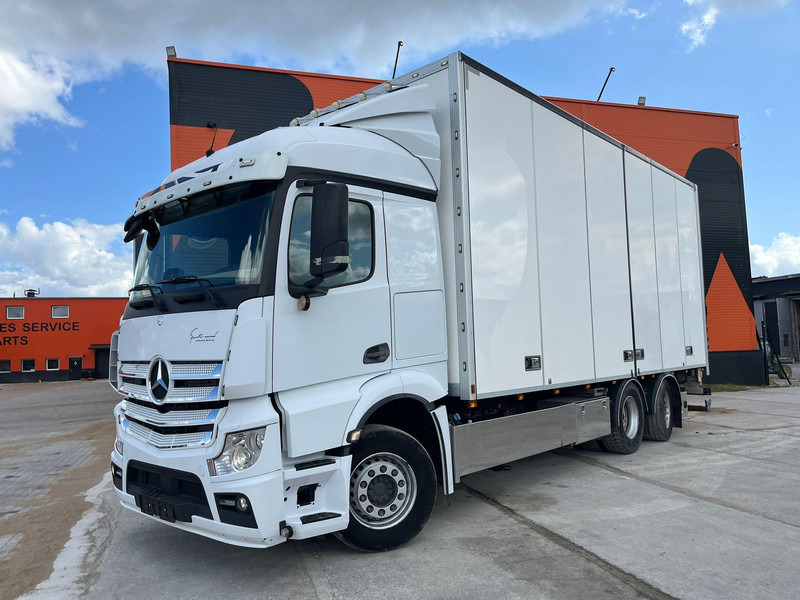 Mercedes-Benz Actros 2551 6x2*4 BOX L=7401mm - Грузовик с закрытым кузовом: фото 2 Mercedes-Benz Actros 2551 6x2*4 BOX L=7401mm - Грузовик с закрытым кузовом: фото 2