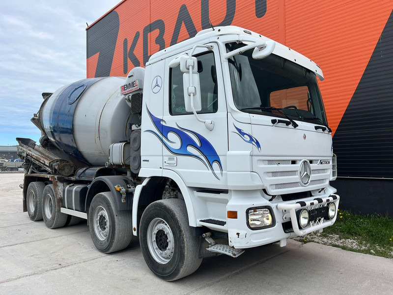 Mercedes-Benz Actros 3241 8x4 MSM 9M 10m3 / FULL STEEL / HUB REDUCTION / CHUTE - Автобетоносмеситель: фото 4 Mercedes-Benz Actros 3241 8x4 MSM 9M 10m3 / FULL STEEL / HUB REDUCTION / CHUTE - Автобетоносмеситель: фото 4