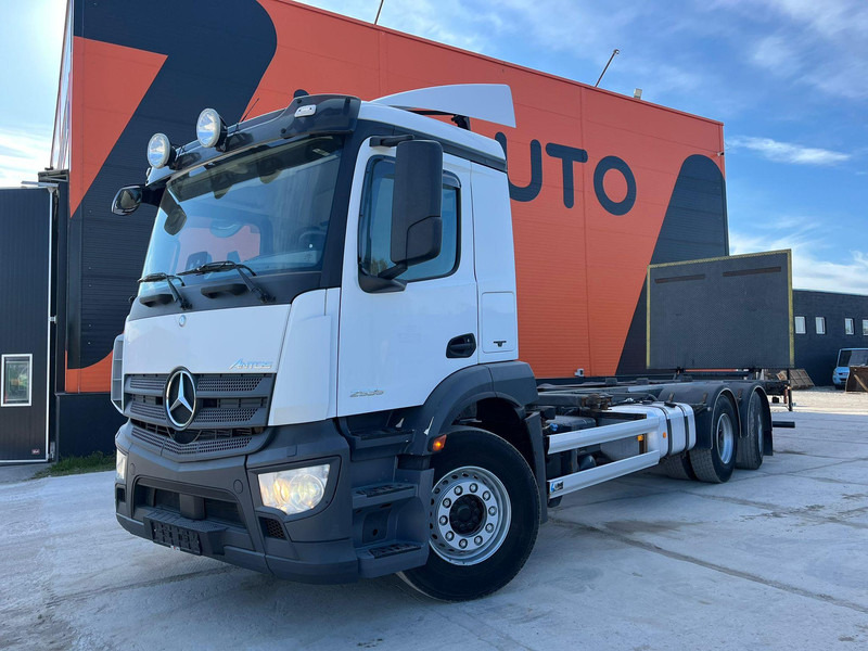 Mercedes-Benz Antos 2535 6x2*4 CHASSIS L=7788 mm - Грузовик-шасси: фото 2 Mercedes-Benz Antos 2535 6x2*4 CHASSIS L=7788 mm - Грузовик-шасси: фото 2