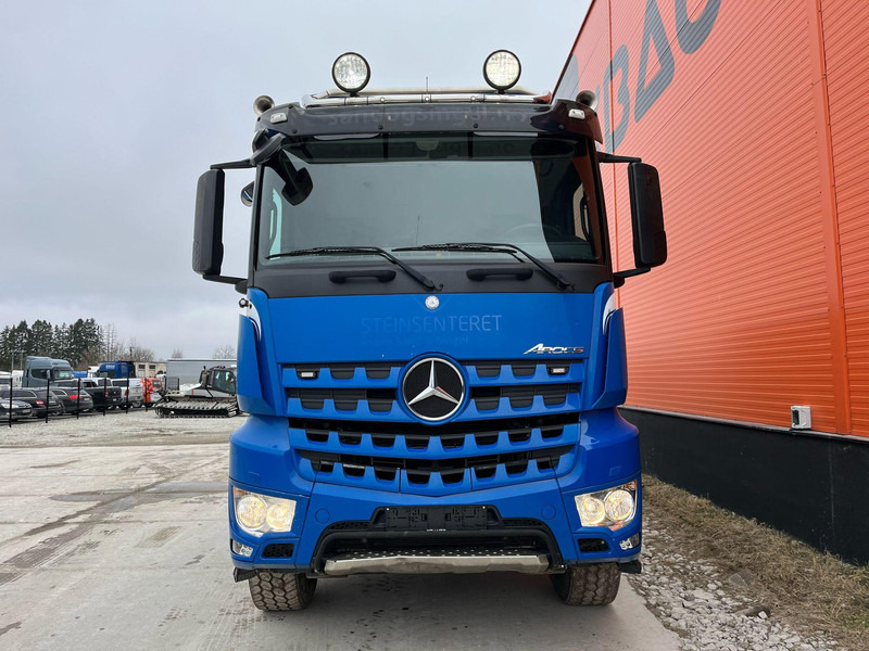 Mercedes-Benz Arocs 3251 8x4 RETARDER / FULL STEEL / BOX L=5605 mm - Самосвал: фото 3 Mercedes-Benz Arocs 3251 8x4 RETARDER / FULL STEEL / BOX L=5605 mm - Самосвал: фото 3
