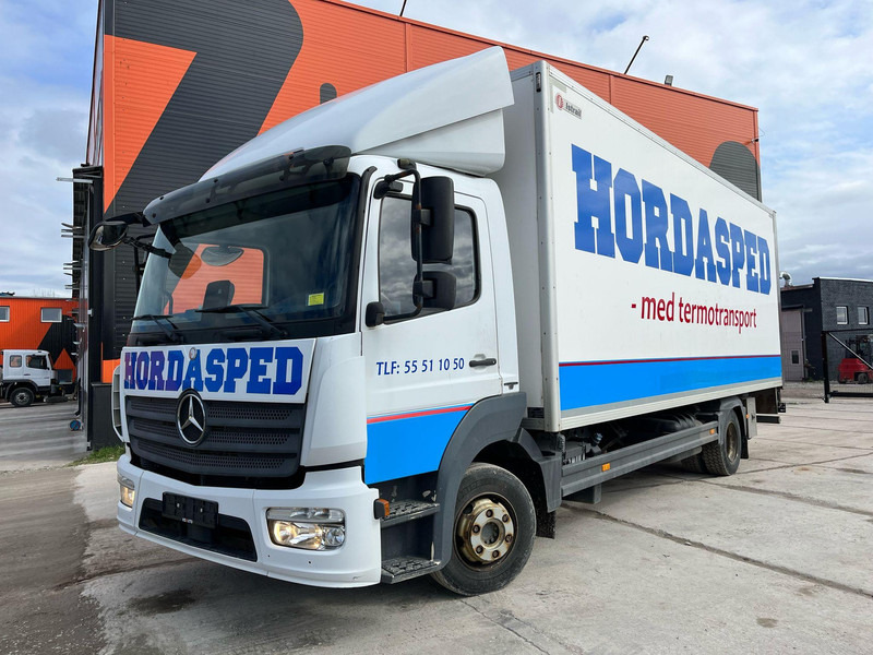 Mercedes-Benz Atego 1018 4x2 THERMOKING / BOX L=6477 mm - Рефрижератор: фото 2 Mercedes-Benz Atego 1018 4x2 THERMOKING / BOX L=6477 mm - Рефрижератор: фото 2