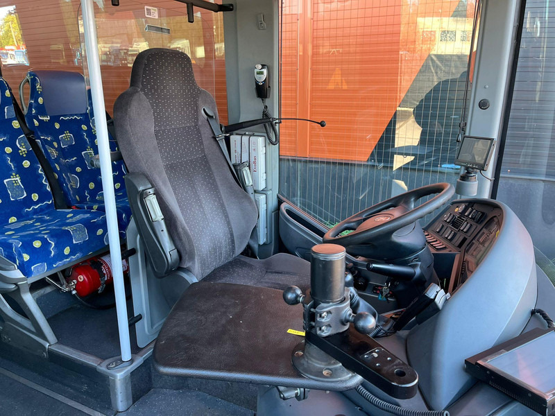Пригородный автобус Setra S 417 UL 6x2*4 57 SEATS / AC / AUXILIARY HEATER / WHEELCHAIR LIFT: фото 9 Пригородный автобус Setra S 417 UL 6x2*4 57 SEATS / AC / AUXILIARY HEATER / WHEELCHAIR LIFT: фото 9