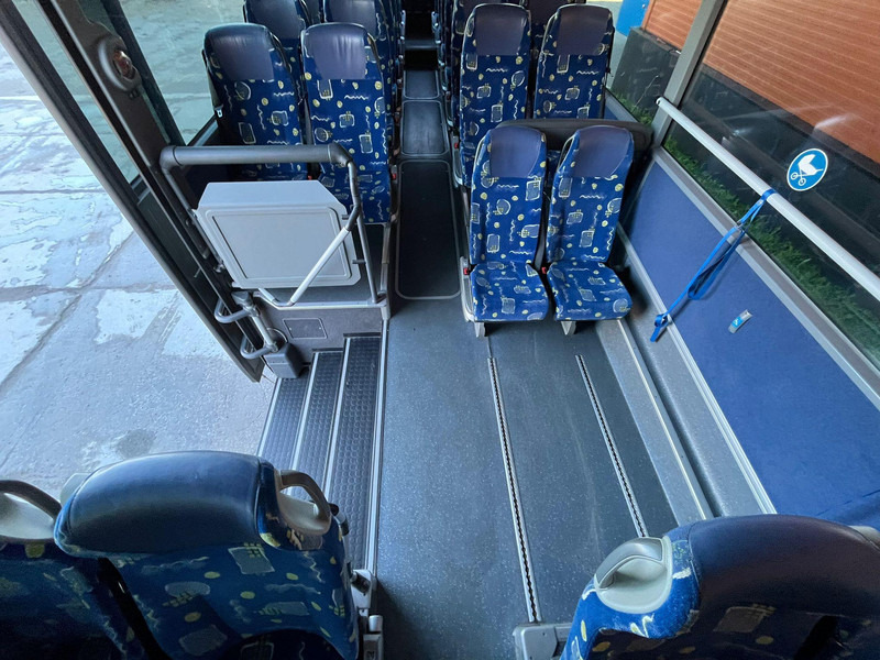 Пригородный автобус Setra S 417 UL 6x2*4 57 SEATS / AC / AUXILIARY HEATER / WHEELCHAIR LIFT: фото 16 Пригородный автобус Setra S 417 UL 6x2*4 57 SEATS / AC / AUXILIARY HEATER / WHEELCHAIR LIFT: фото 16