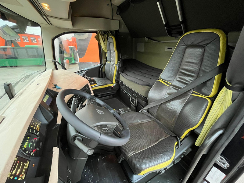 Тягач Volvo FH 16 750 6x4 GCW 80 ton / RETARDER / HYDRAULICS / TANDEM AXLE LIFT: фото 18 Тягач Volvo FH 16 750 6x4 GCW 80 ton / RETARDER / HYDRAULICS / TANDEM AXLE LIFT: фото 18