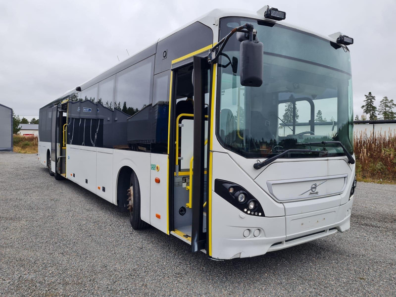 Volvo 8900 B8R 6x2*4 EURO6 / 59 SEATS / AC / AUXILIARY HEATING / Wheelchair lift / - Пригородный автобус: фото 1 Volvo 8900 B8R 6x2*4 EURO6 / 59 SEATS / AC / AUXILIARY HEATING / Wheelchair lift / - Пригородный автобус: фото 1