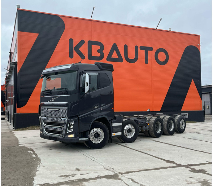 Volvo FH 16 750 10x4*6 GCW 100 ton / CHASSIS L=7350 mm - Грузовик-шасси: фото 2 Volvo FH 16 750 10x4*6 GCW 100 ton / CHASSIS L=7350 mm - Грузовик-шасси: фото 2