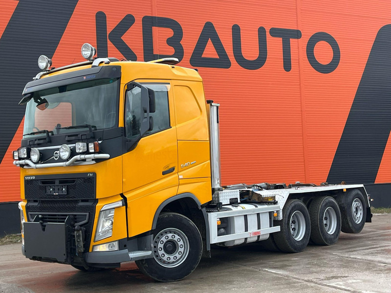 Volvo FH 540 8x4*4 PALFINGER T 22 ton / L=5700 mm / H=1570 mm / RETARDER - Крюковой мультилифт: фото 1 Volvo FH 540 8x4*4 PALFINGER T 22 ton / L=5700 mm / H=1570 mm / RETARDER - Крюковой мультилифт: фото 1