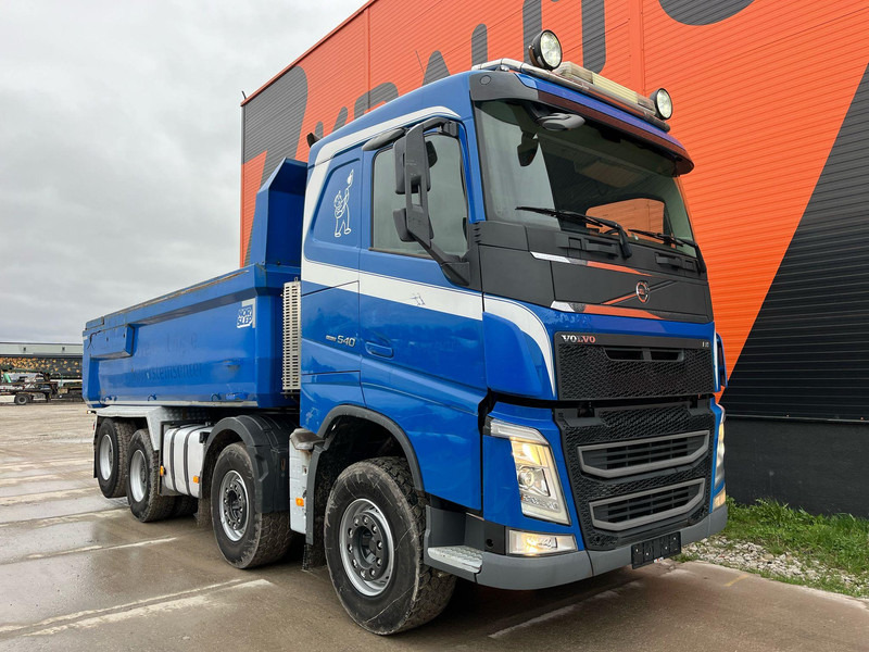 Volvo FH 540 8x4 TANDEM AXLE LIFT / BIG AXLES / BOX L=5652 mm - Самосвал: фото 4 Volvo FH 540 8x4 TANDEM AXLE LIFT / BIG AXLES / BOX L=5652 mm - Самосвал: фото 4