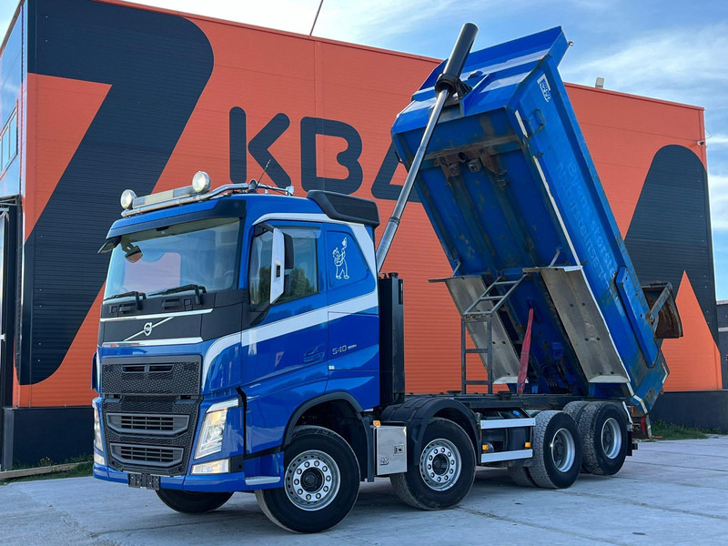 Volvo FH 540 8x4 TANDEM AXLE LIFT / BIG AXLES / BOX L=5712 mm - Самосвал: фото 2 Volvo FH 540 8x4 TANDEM AXLE LIFT / BIG AXLES / BOX L=5712 mm - Самосвал: фото 2