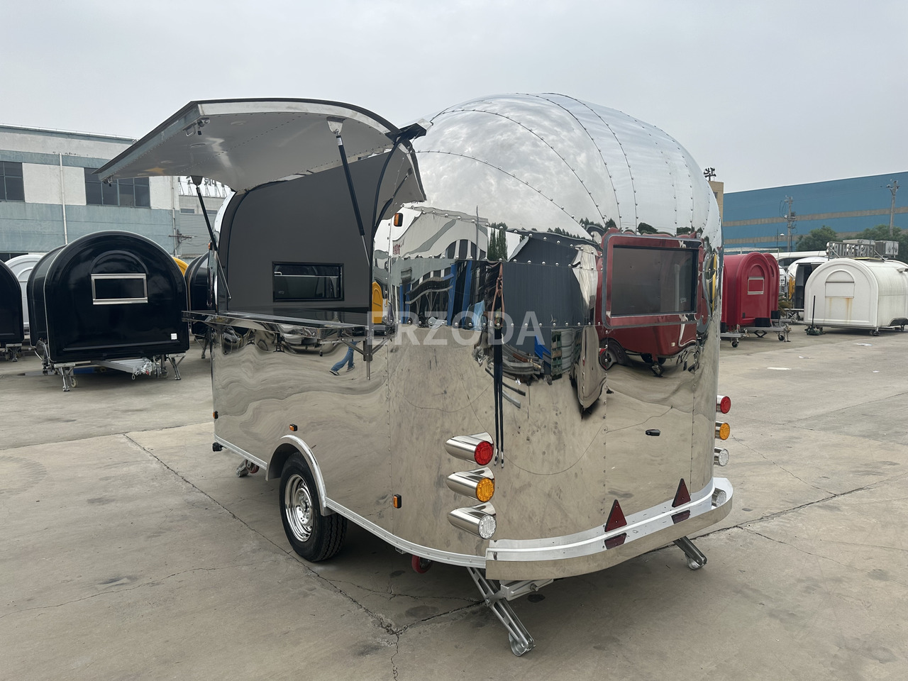 ERZODA food trailer/food truck/hamburger trailer - Торговый прицеп: фото 5 ERZODA food trailer/food truck/hamburger trailer - Торговый прицеп: фото 5