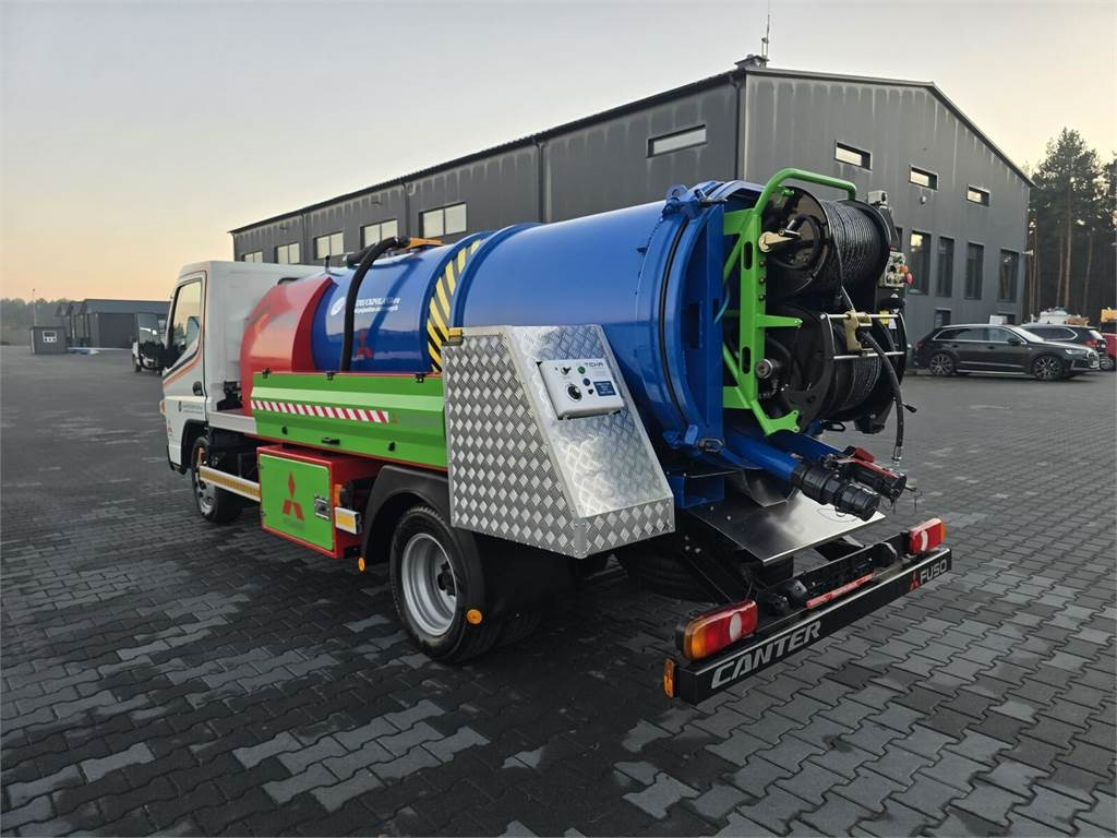 Mitsubishi ROM KOKS SMART COMBI WUKO HOT WATER FOR CLEANING S - Коммунальная/ Специальная техника: фото 5 Mitsubishi ROM KOKS SMART COMBI WUKO HOT WATER FOR CLEANING S - Коммунальная/ Специальная техника: фото 5