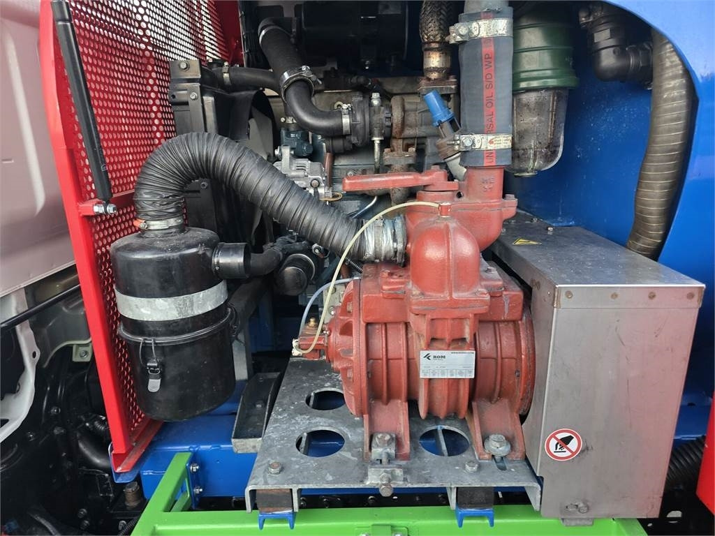 Mitsubishi ROM SMART COMBI WUKO HOT WATER FOR CLEANING SEWAGE - Ассенизатор: фото 3 Mitsubishi ROM SMART COMBI WUKO HOT WATER FOR CLEANING SEWAGE - Ассенизатор: фото 3