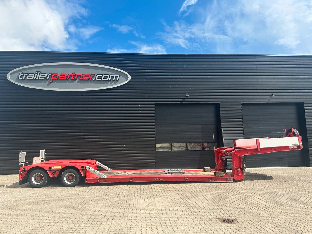 Faymonville Megamax 2 achs. tiefbett - Низкорамный полуприцеп: фото 1 Faymonville Megamax 2 achs. tiefbett - Низкорамный полуприцеп: фото 1