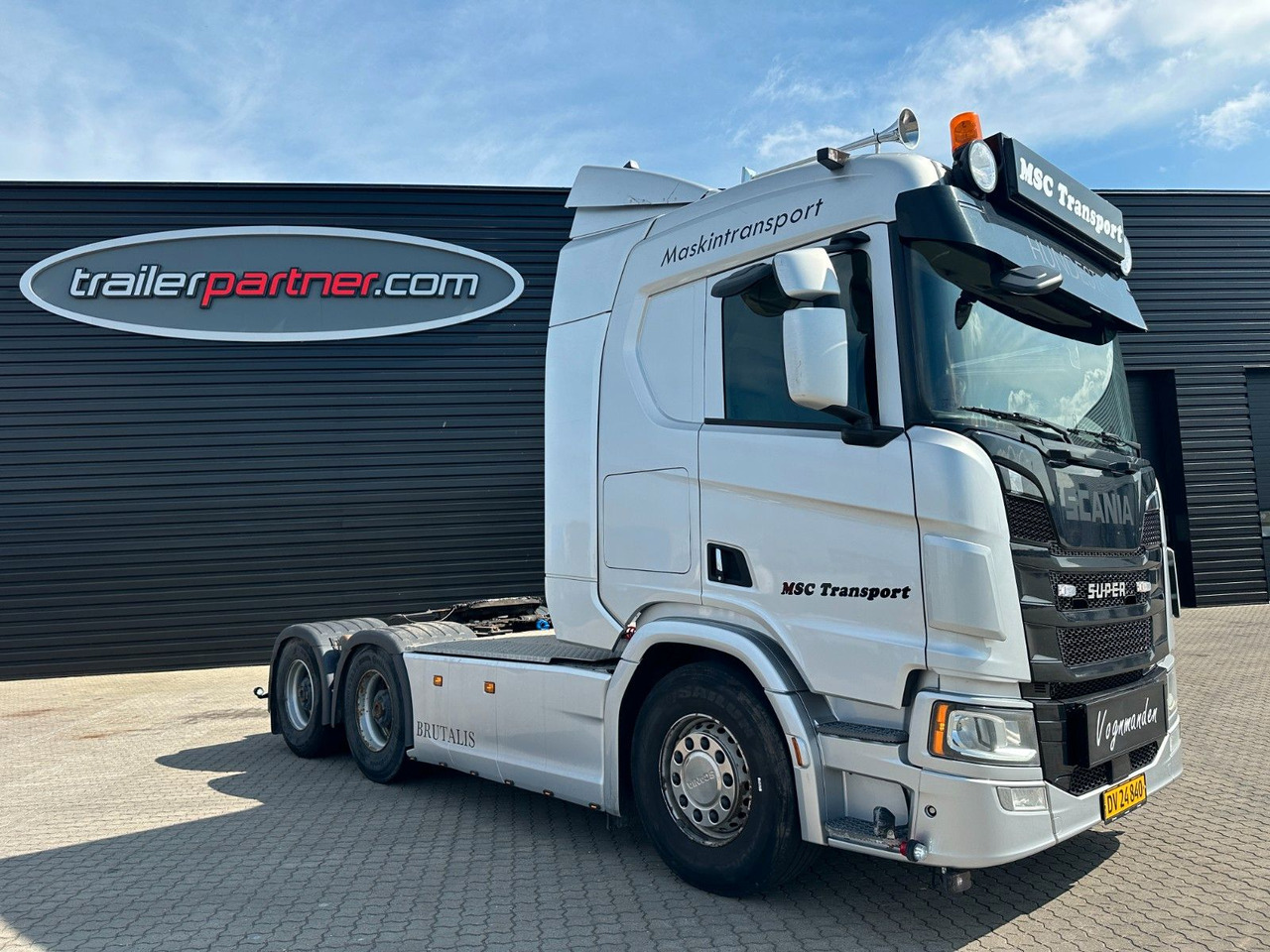 Scania R 730 6x4 Scania R 730 V8 6x4 - Тягач: фото 1 Scania R 730 6x4 Scania R 730 V8 6x4 - Тягач: фото 1