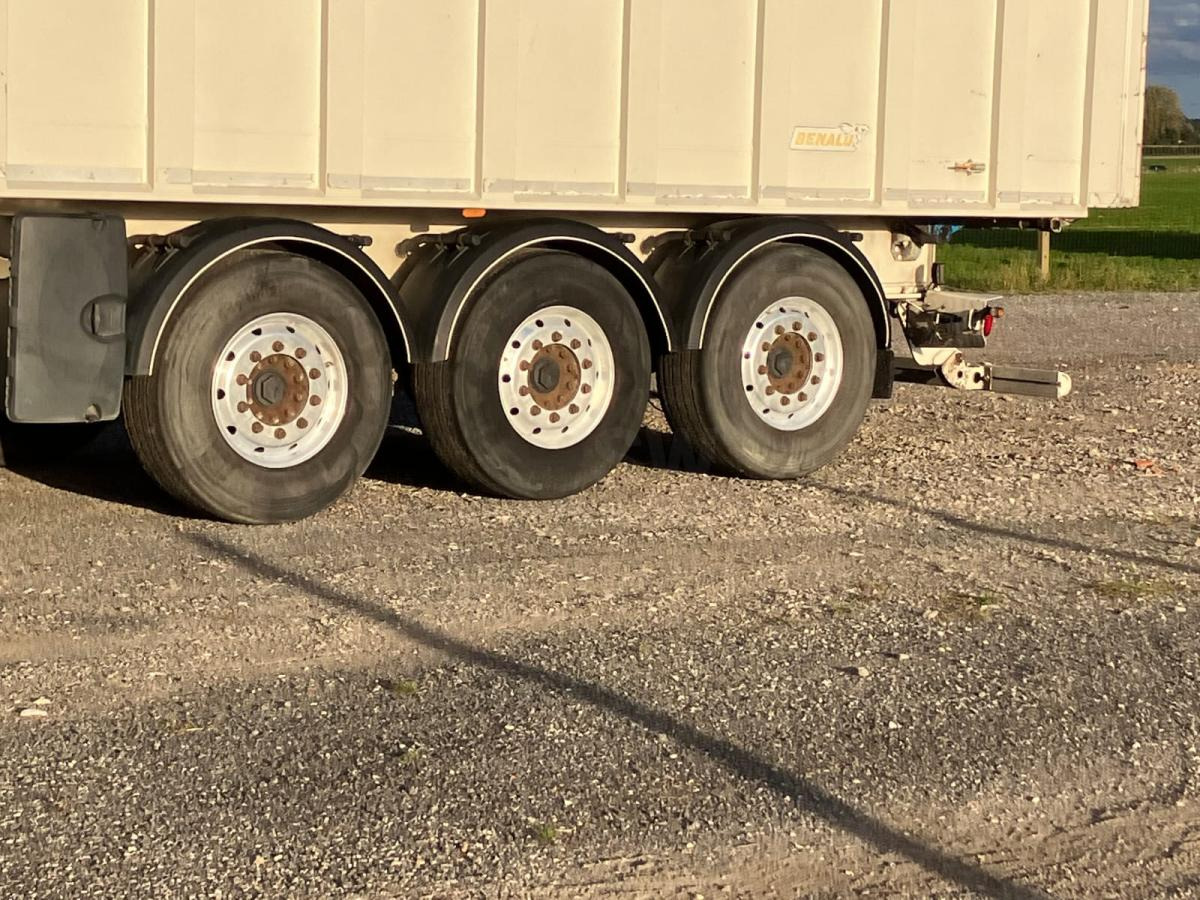 Benalu C39C16 - Самосвальный полуприцеп: фото 4 Benalu C39C16 - Самосвальный полуприцеп: фото 4
