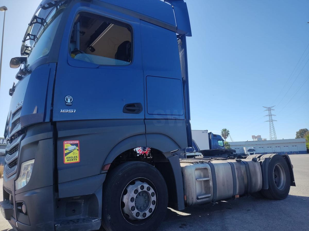Mercedes Actros 1851 LS Retarder - Тягач: фото 3 Mercedes Actros 1851 LS Retarder - Тягач: фото 3