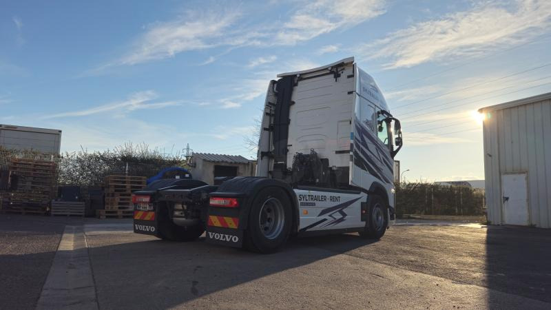 Volvo FH 500 AERO Globetrotter XXL (Location / Rent) - Тягач: фото 4 Volvo FH 500 AERO Globetrotter XXL (Location / Rent) - Тягач: фото 4