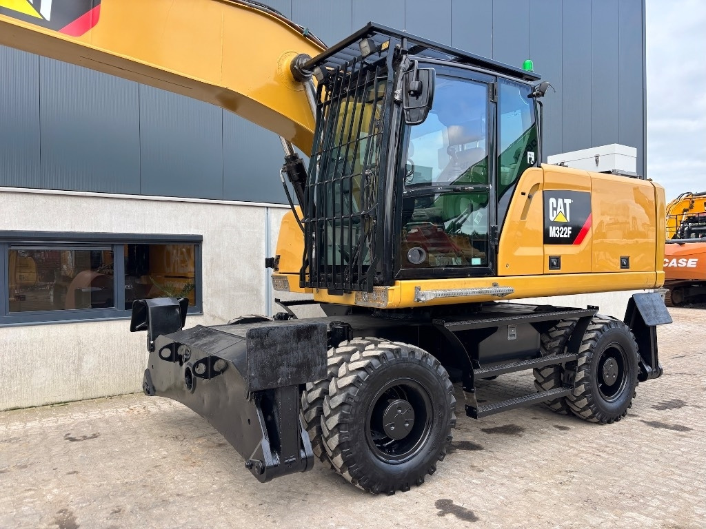 Колёсный экскаватор CAT M 322 F - M322 - M 320 - M 318: фото 12