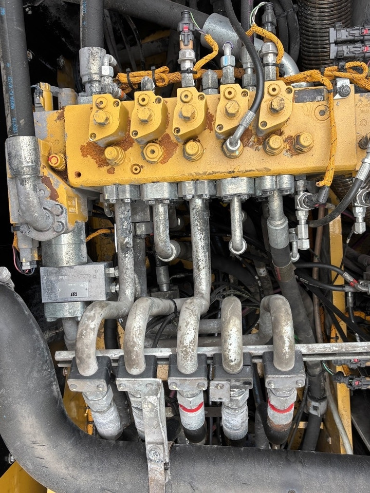 Колёсный экскаватор CAT M 322 F - M322 - M 320 - M 318: фото 47