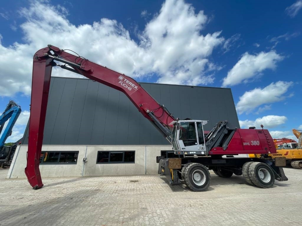 Fuchs MHL380 -- MHL 380 -- 21 mtr reach - Перегружатель: фото 2 Fuchs MHL380 -- MHL 380 -- 21 mtr reach - Перегружатель: фото 2