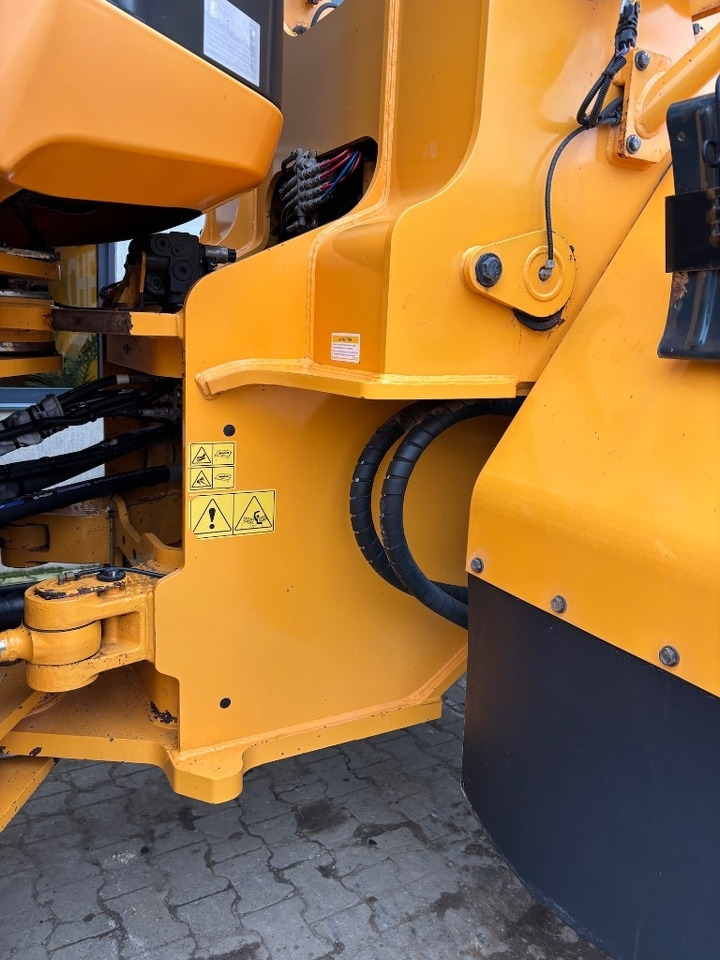 Колёсный погрузчик Hyundai HL 970 - HL970 - HL 975: фото 33 Колёсный погрузчик Hyundai HL 970 - HL970 - HL 975: фото 33