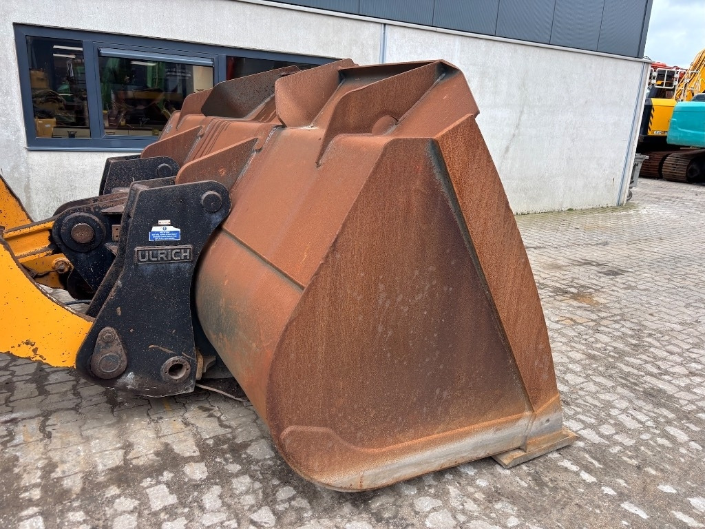 Колёсный погрузчик Hyundai HL 970 - HL970 - HL 975: фото 15 Колёсный погрузчик Hyundai HL 970 - HL970 - HL 975: фото 15