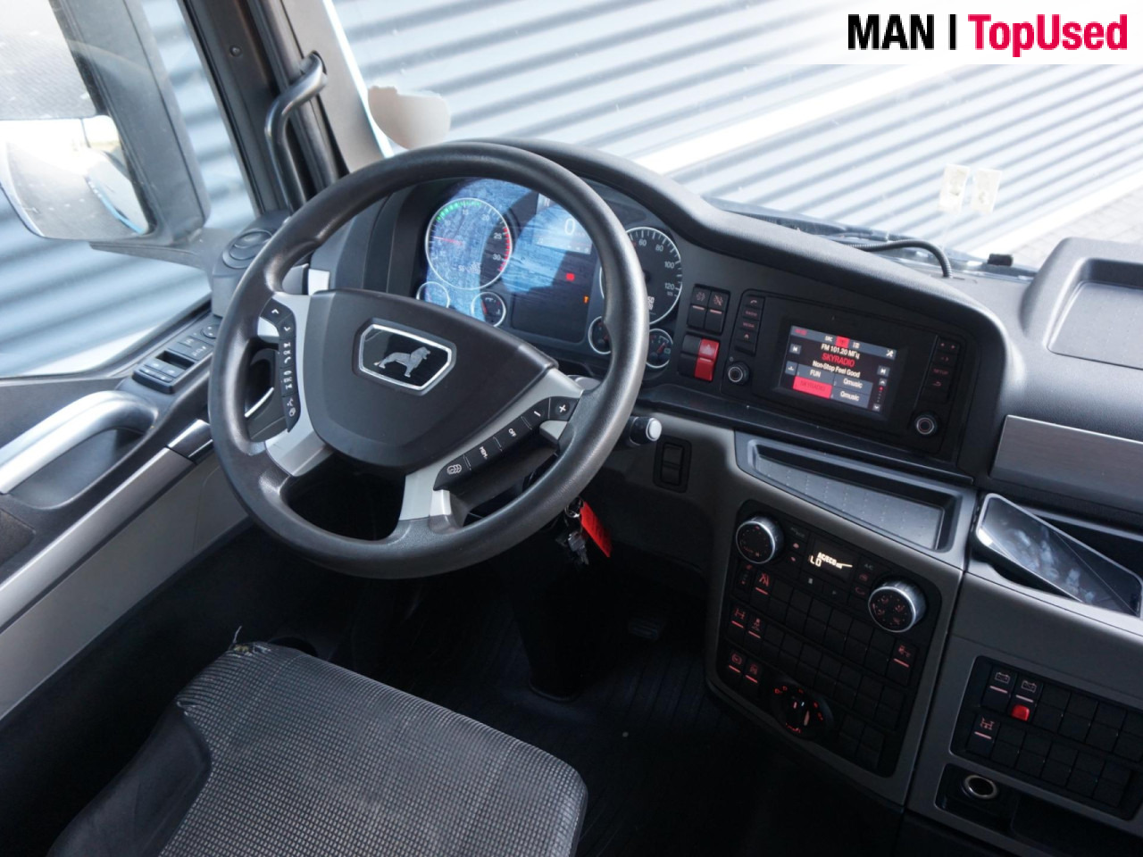 MAN TGX 18.420 4X2 BLS / ADR III / PTO / EURO 6 - Тягач: фото 4 MAN TGX 18.420 4X2 BLS / ADR III / PTO / EURO 6 - Тягач: фото 4