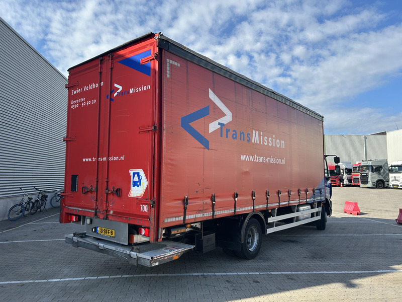 DAF LF 210 FA / 12 Ton / 460 dkm / Curtainside / Loadlift / APK TUV 10-25 - Тентованный грузовик: фото 2 DAF LF 210 FA / 12 Ton / 460 dkm / Curtainside / Loadlift / APK TUV 10-25 - Тентованный грузовик: фото 2