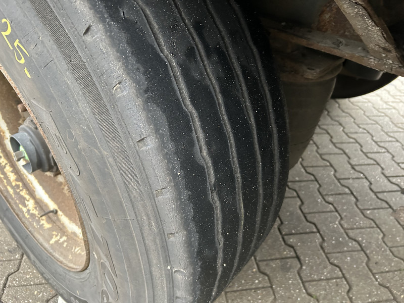 Тентованный полуприцеп Krone Profi Liner / Curtainside / BPW Drum / NL Trailer: фото 11 Тентованный полуприцеп Krone Profi Liner / Curtainside / BPW Drum / NL Trailer: фото 11