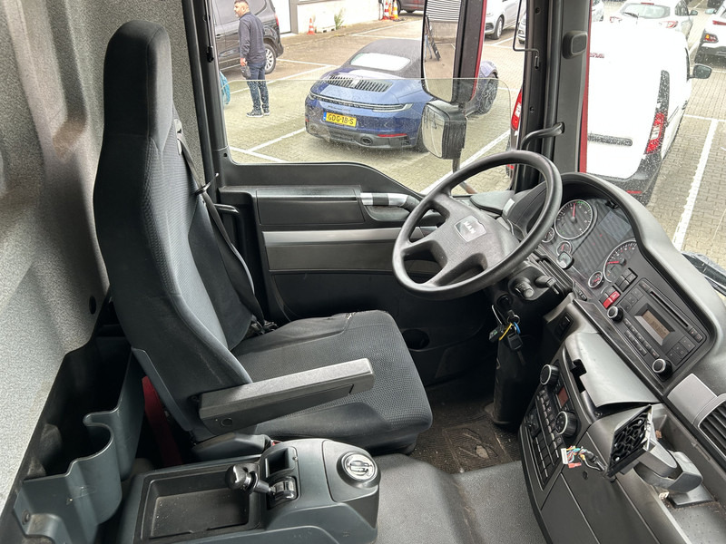 MAN TGM 18.250 Euro 6 / 18 Ton / 688 dkm / Box / Loadlift / APK TUV 08-25 - Грузовик с закрытым кузовом: фото 3 MAN TGM 18.250 Euro 6 / 18 Ton / 688 dkm / Box / Loadlift / APK TUV 08-25 - Грузовик с закрытым кузовом: фото 3
