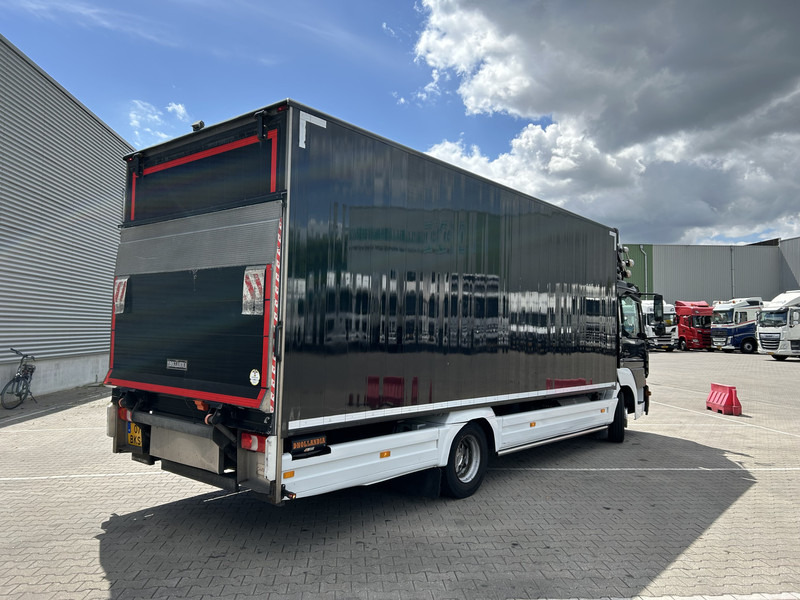 Mercedes-Benz Atego 818 / 8 Ton / 676 dkm / Box / Laadklep / APK TUV 03-26 - Грузовик с закрытым кузовом: фото 2 Mercedes-Benz Atego 818 / 8 Ton / 676 dkm / Box / Laadklep / APK TUV 03-26 - Грузовик с закрытым кузовом: фото 2