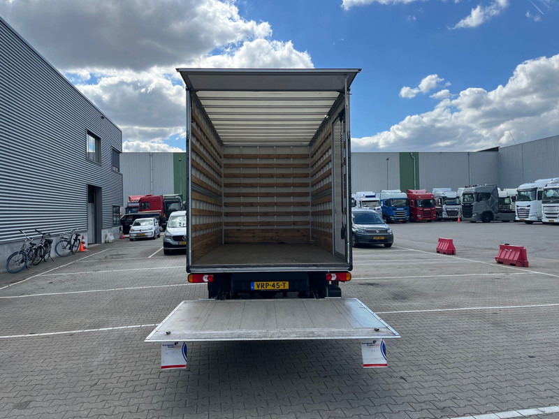 Mercedes-Benz Sprinter 515 1.9 CDI / Box 4.4 mtr / Laadklep / Zijdeur - Фургон с закрытым кузовом: фото 5 Mercedes-Benz Sprinter 515 1.9 CDI / Box 4.4 mtr / Laadklep / Zijdeur - Фургон с закрытым кузовом: фото 5