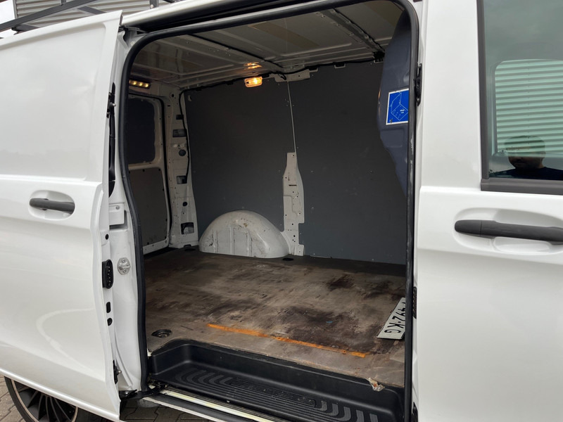 Mercedes-Benz Vito 111 CDI Lang / Business Professional Plus / / Imperial / Towbar - Легковой фургон: фото 4 Mercedes-Benz Vito 111 CDI Lang / Business Professional Plus / / Imperial / Towbar - Легковой фургон: фото 4