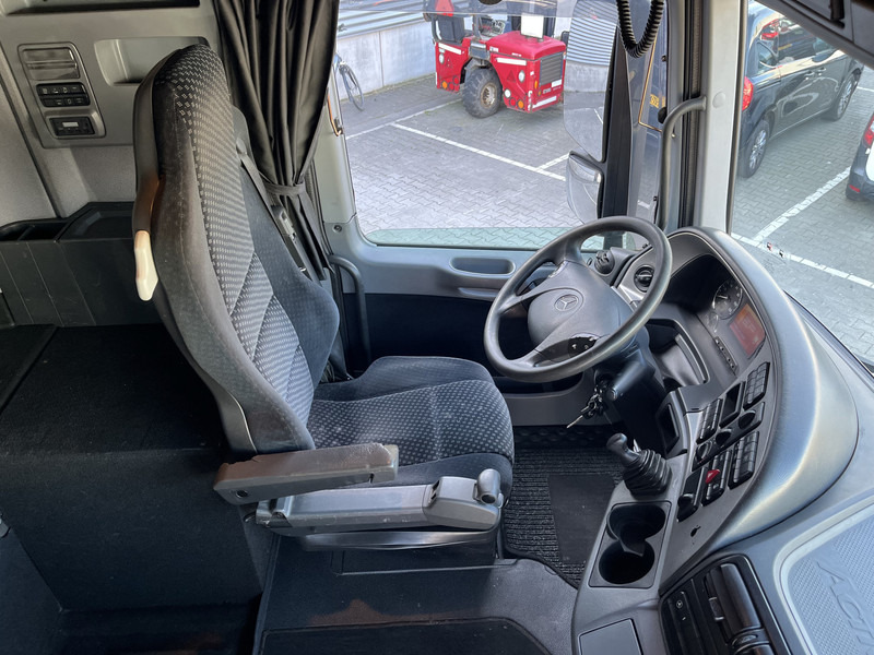 Mercedes-Benz Actros 2546 V6 / MP3 F04 Megaspace / 631 dkm / 6x2 Steer + Lift / NL Truck - Тягач: фото 3 Mercedes-Benz Actros 2546 V6 / MP3 F04 Megaspace / 631 dkm / 6x2 Steer + Lift / NL Truck - Тягач: фото 3