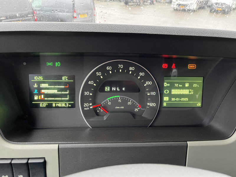 Volvo FM 410 Globetrotter / 814 dkm / VEB+ / Smart Tacho V2 / NL Truck - Тягач: фото 4 Volvo FM 410 Globetrotter / 814 dkm / VEB+ / Smart Tacho V2 / NL Truck - Тягач: фото 4