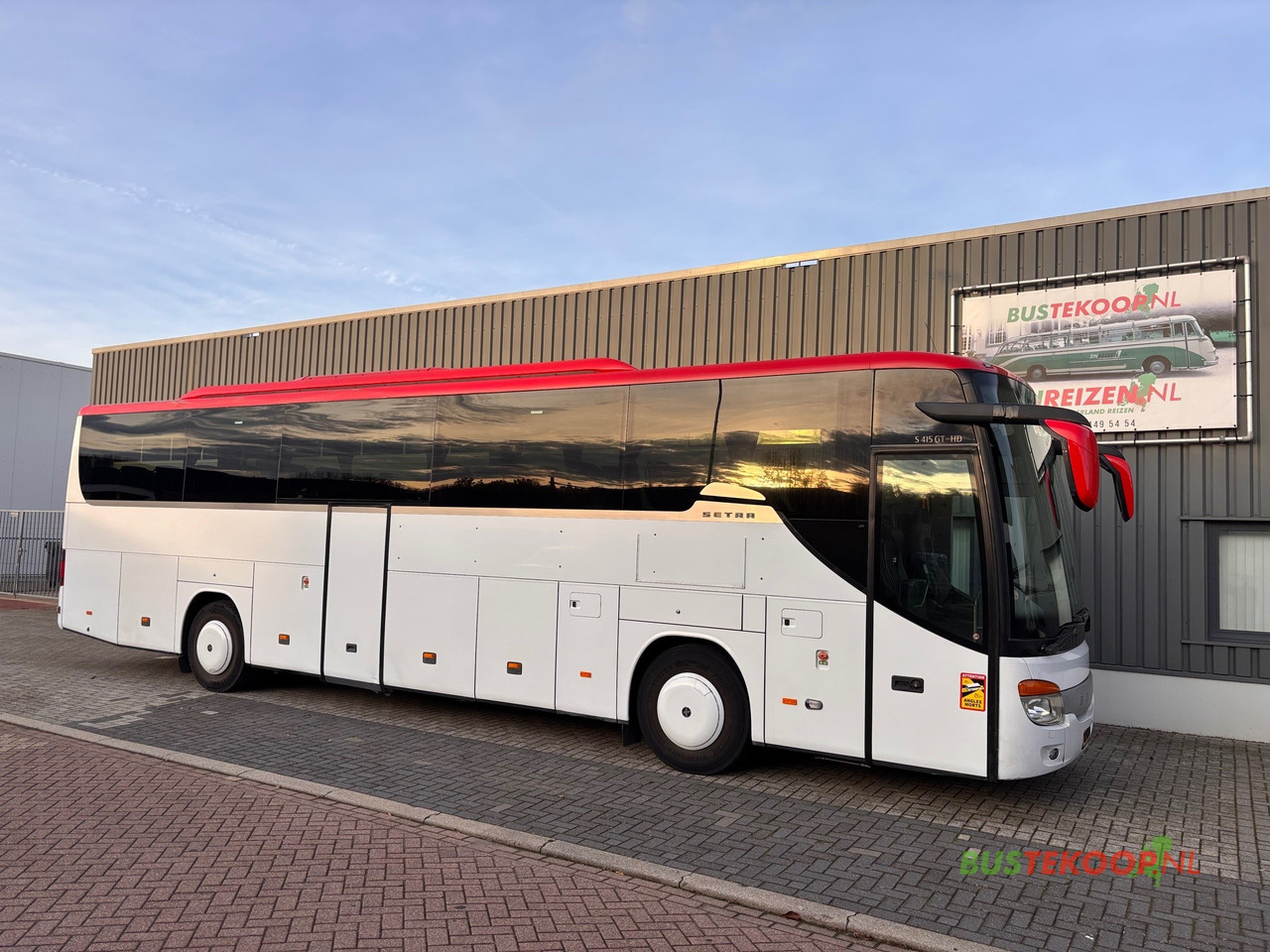 SETRA S 415GT-HD - Туристический автобус: фото 1 SETRA S 415GT-HD - Туристический автобус: фото 1