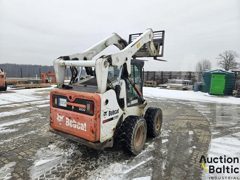 Bobcat S 650 - Мини-погрузчик с бортовым поворотом: фото 3 Bobcat S 650 - Мини-погрузчик с бортовым поворотом: фото 3