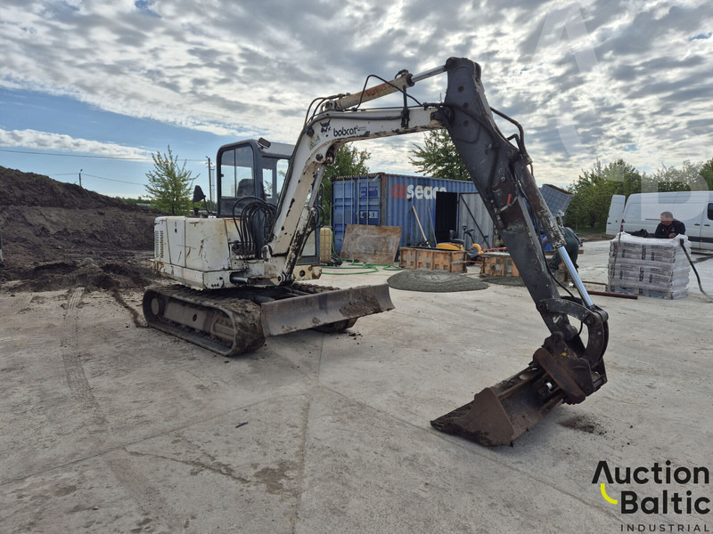 Bobcat X 335 - Мини-экскаватор: фото 2 Bobcat X 335 - Мини-экскаватор: фото 2