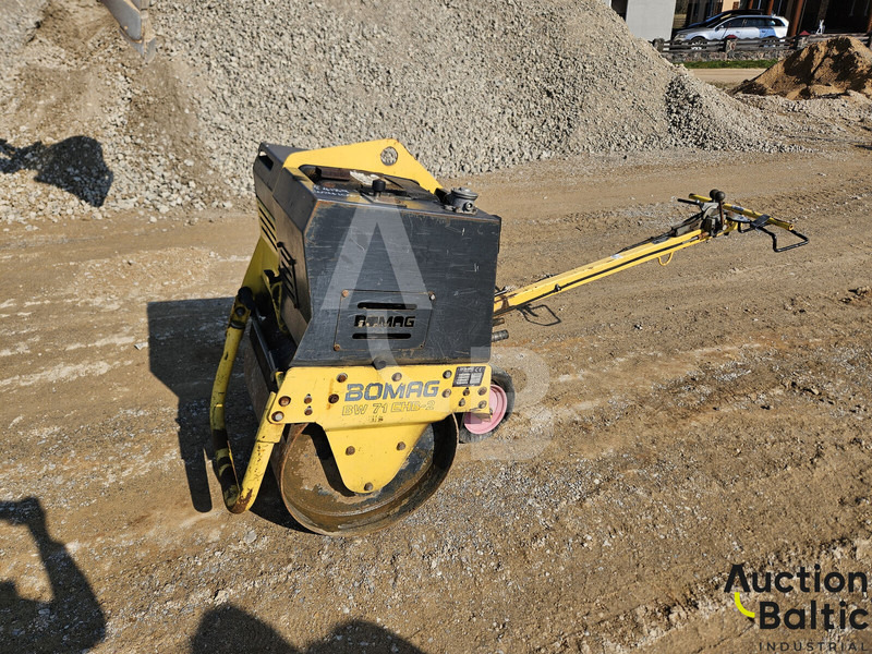 Bomag BW 71EHB-2 - Каток: фото 1 Bomag BW 71EHB-2 - Каток: фото 1