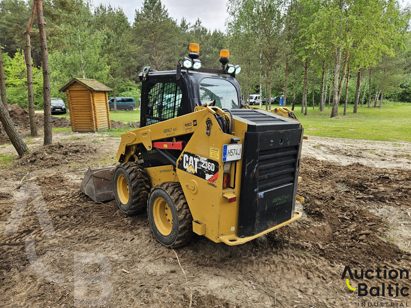 Caterpillar 236 D - Мини-погрузчик с бортовым поворотом: фото 4 Caterpillar 236 D - Мини-погрузчик с бортовым поворотом: фото 4