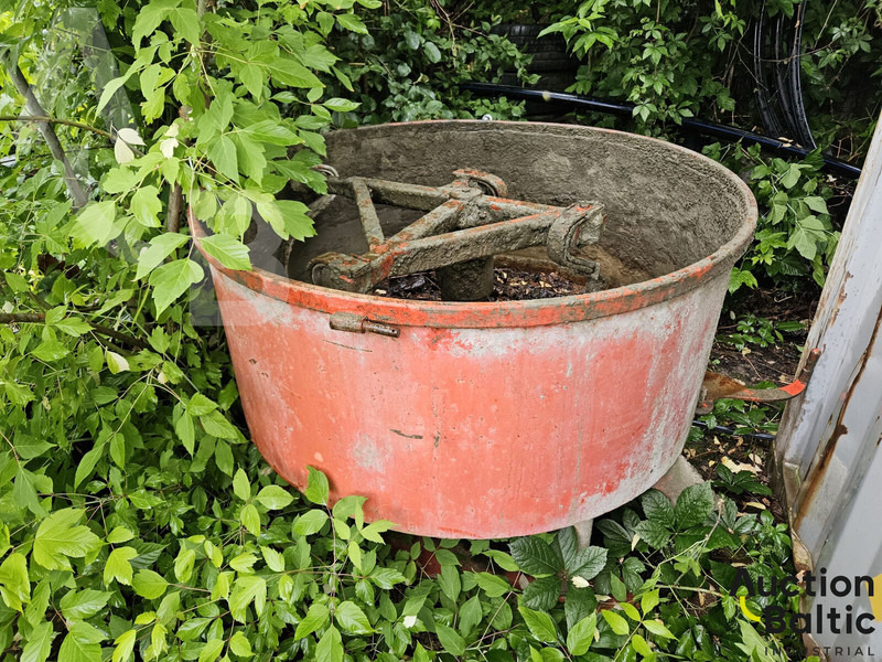 Concrete mixer - Бетономешалка: фото 2 Concrete mixer - Бетономешалка: фото 2