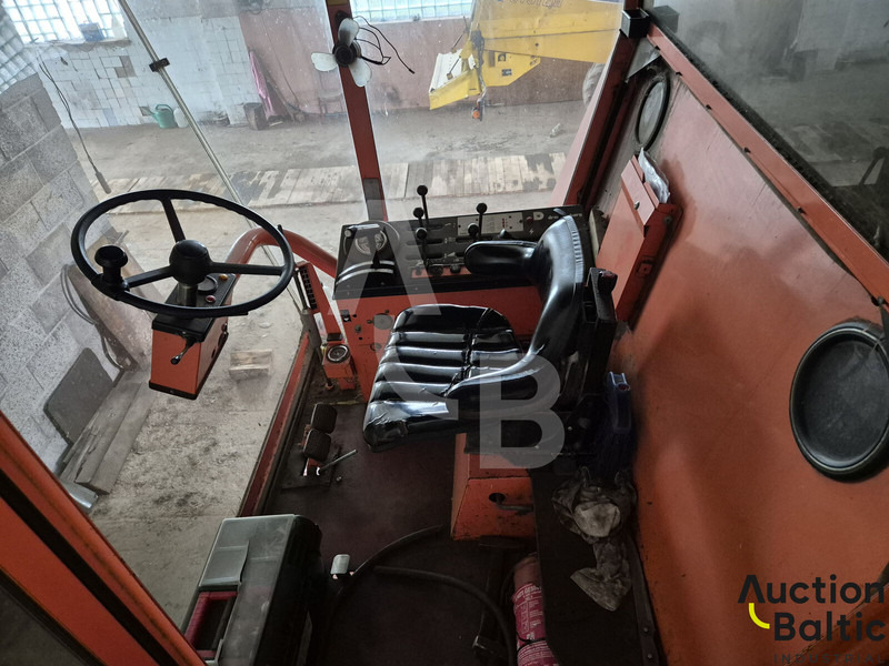 Dronningborg D1900 - Зерноуборочный комбайн: фото 5 Dronningborg D1900 - Зерноуборочный комбайн: фото 5