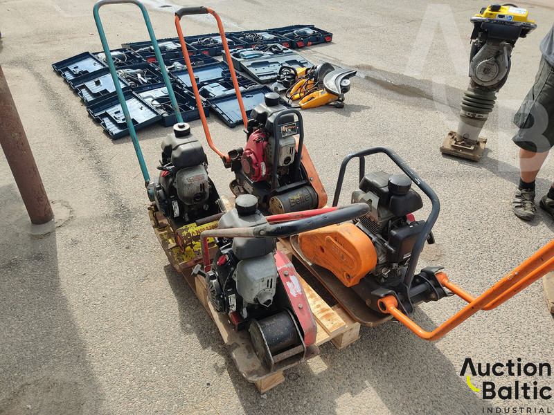 Dynapac LF45, Ammann AVP1033 & 2 Belle - Виброплита: фото 3 Dynapac LF45, Ammann AVP1033 & 2 Belle - Виброплита: фото 3