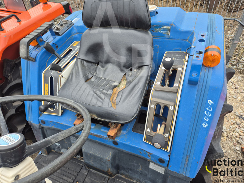 Iseki TU 200 - Трактор: фото 5 Iseki TU 200 - Трактор: фото 5