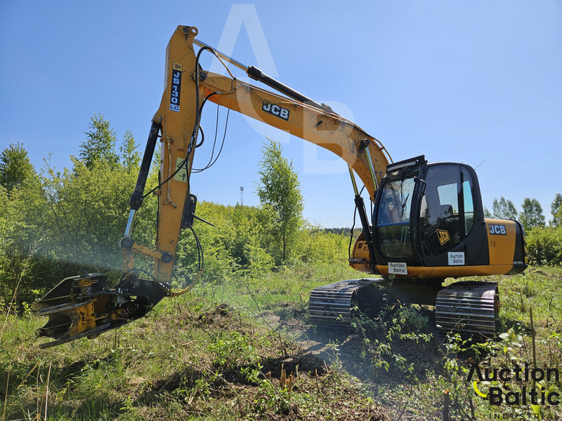 JCB JS 130 LC - Гусеничный экскаватор: фото 1 JCB JS 130 LC - Гусеничный экскаватор: фото 1